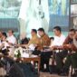Rapat koordinasi bersama lintas kementerian dan lembaga serta pengusaha di bidang pangan. (Facebook.com/@Tito Karnavian)